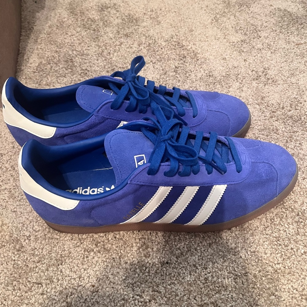 Adidas Men's Royal Blue and White Gazelle Sneakers